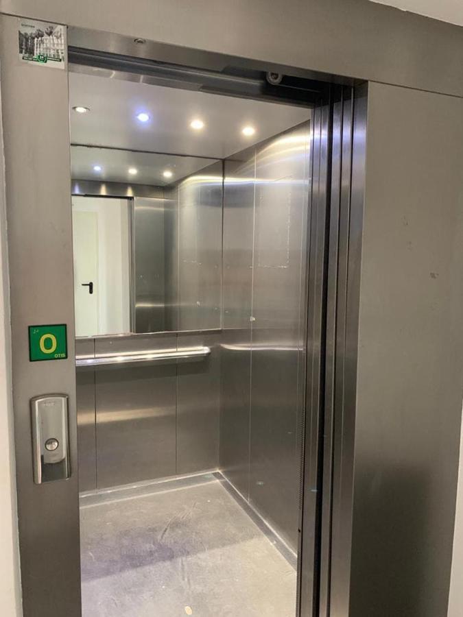 -Malagasunapts- Rooftop Pool & Free Parking Екстериор снимка