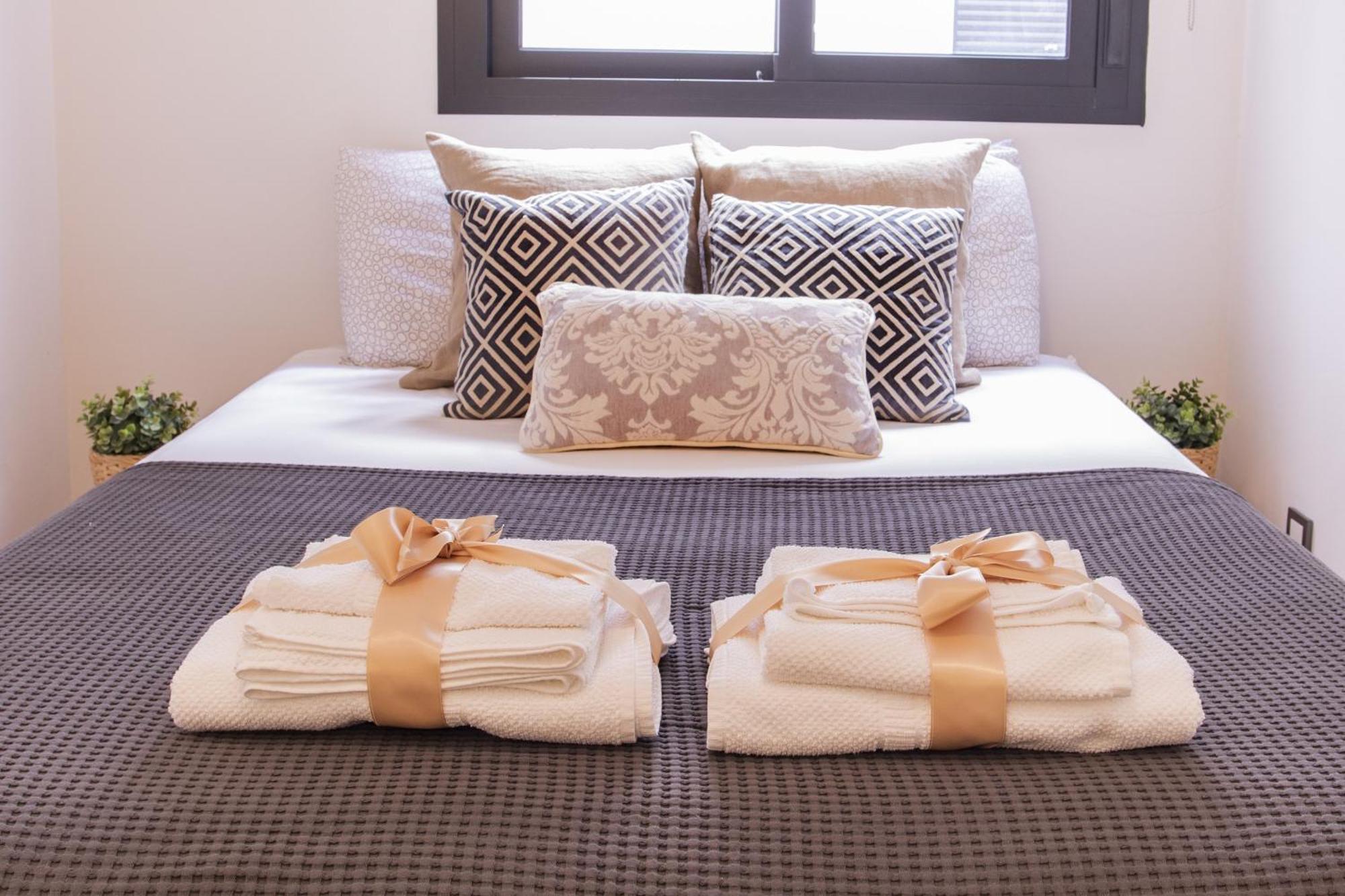 -Malagasunapts- Rooftop Pool & Free Parking Екстериор снимка